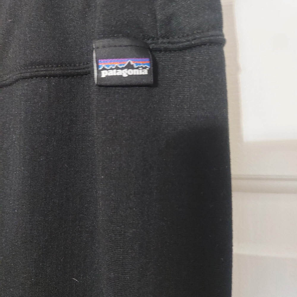 Patagonia Jet Black Performance Leggings XS EUC Athletic Yoga Running Pants - Picture 3 of 7